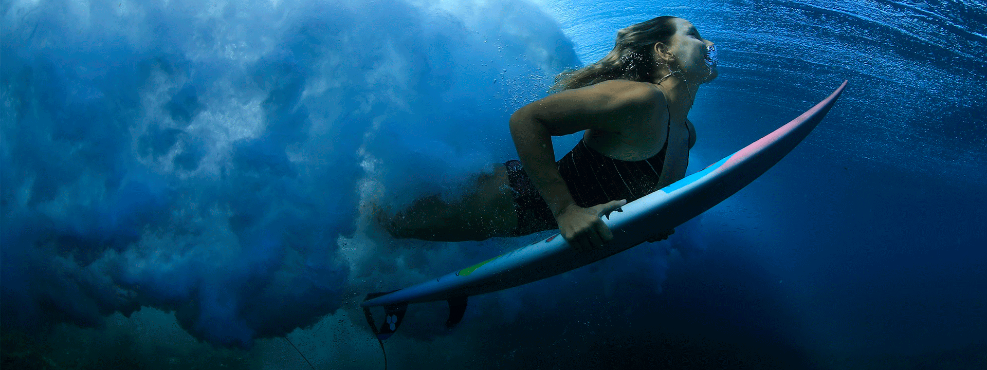 Leia mais sobre o artigo Surfista Maya Gabeira é a primeira brasileira a ser rosto de uma campanha internacional TAG Heuer