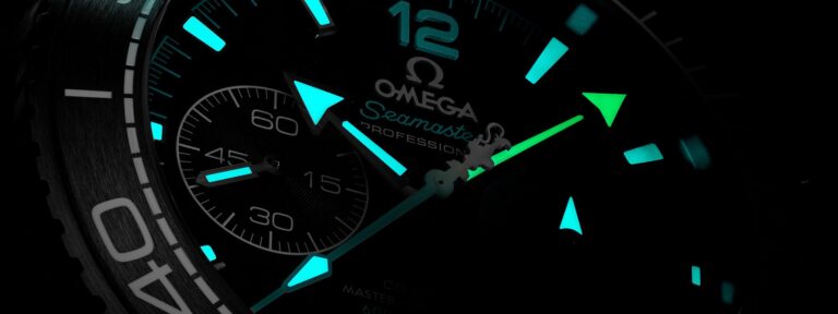 Leia mais sobre o artigo O mais recente Seamaster da OMEGA saúda a equipe de vela Emirates New Zealand