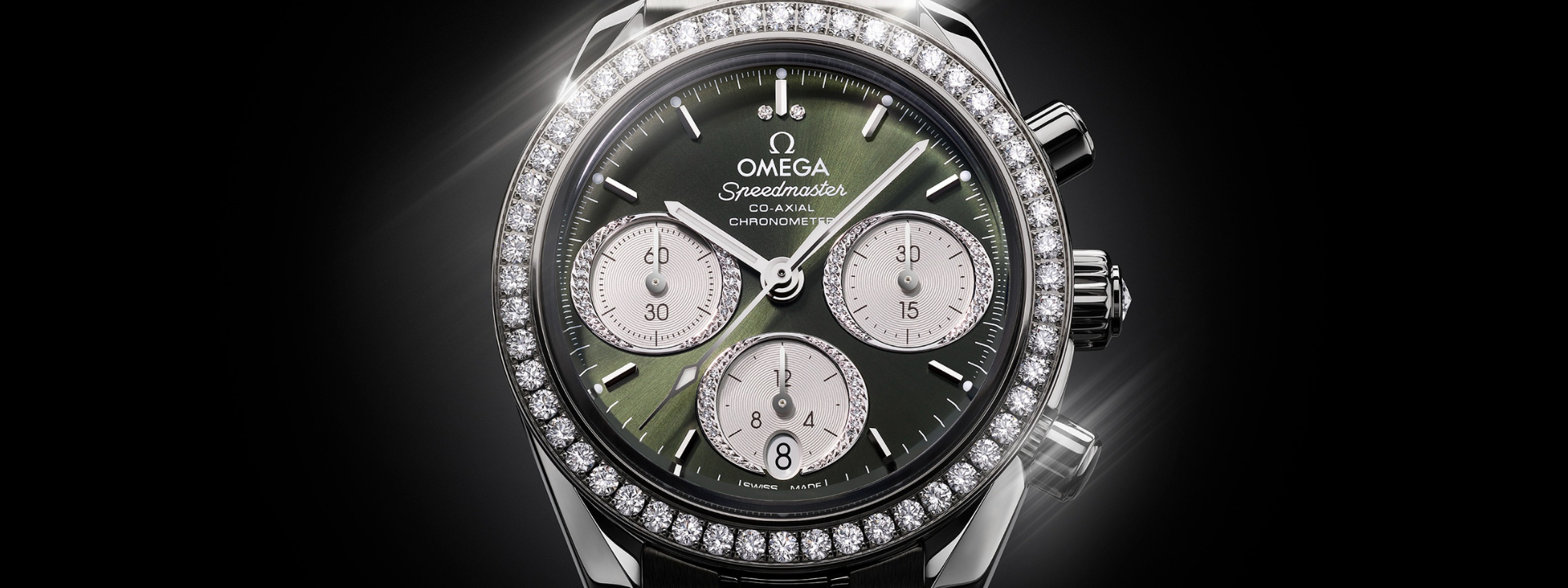 Leia mais sobre o artigo Speedmaster 38mm cravejados com diamantes