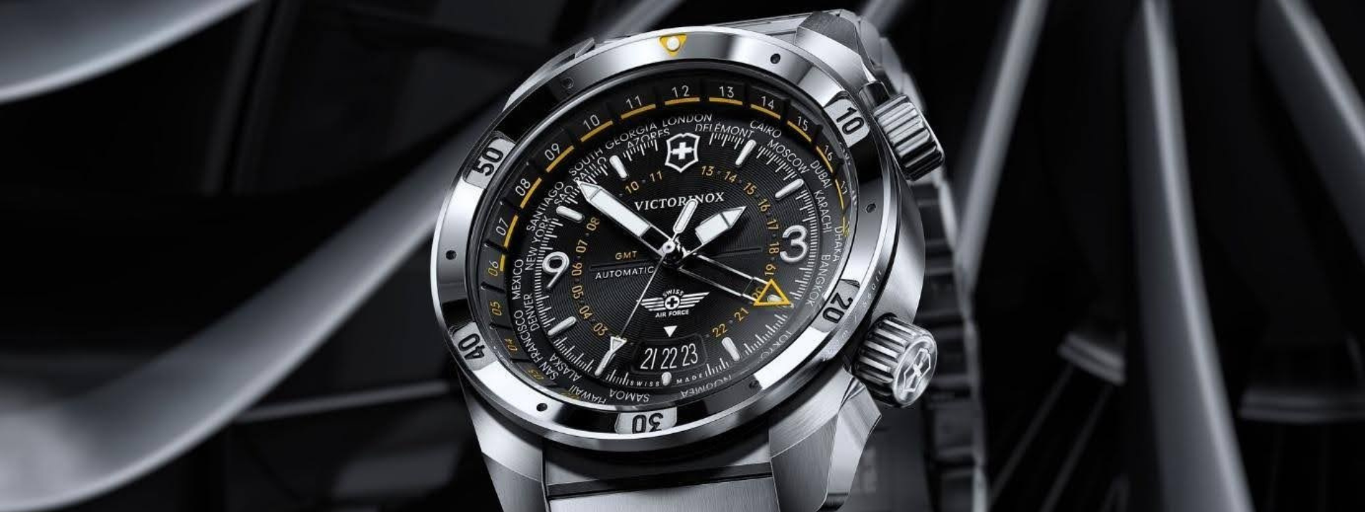 Leia mais sobre o artigo Victorinox lança Air Pro GMT Automatic: elegância, precisão e até três fusos horários