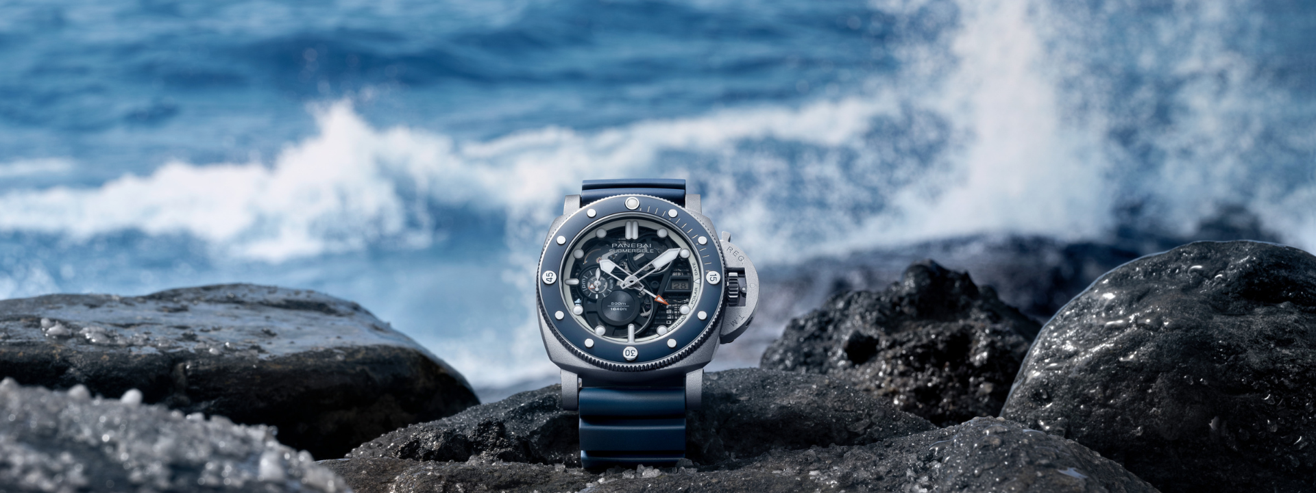 No momento, você está visualizando Panerai apresenta o Submersible GMT PAM01495